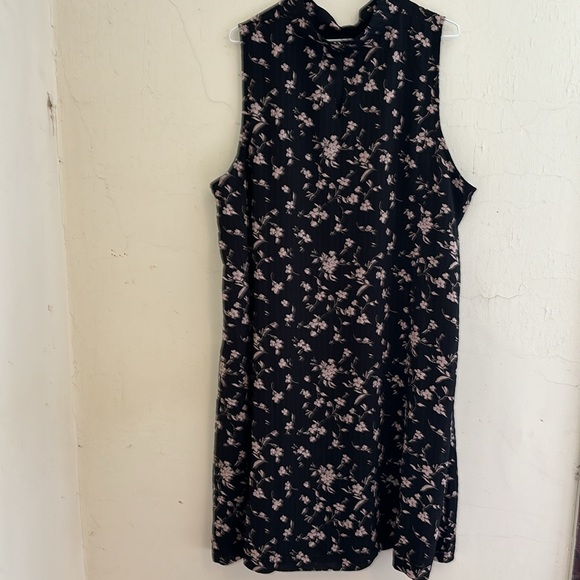 Nordstrom Rack black & tan flowered sleeveless dress 2X - Picture 2 of 4